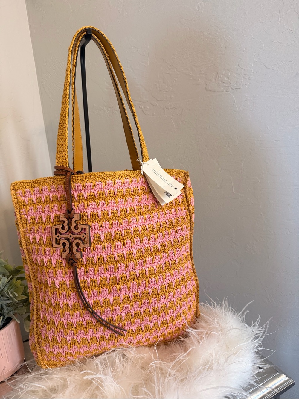 Tory Burch Woven Straw Tote Bag Pink Carnation / Turmeric Logo